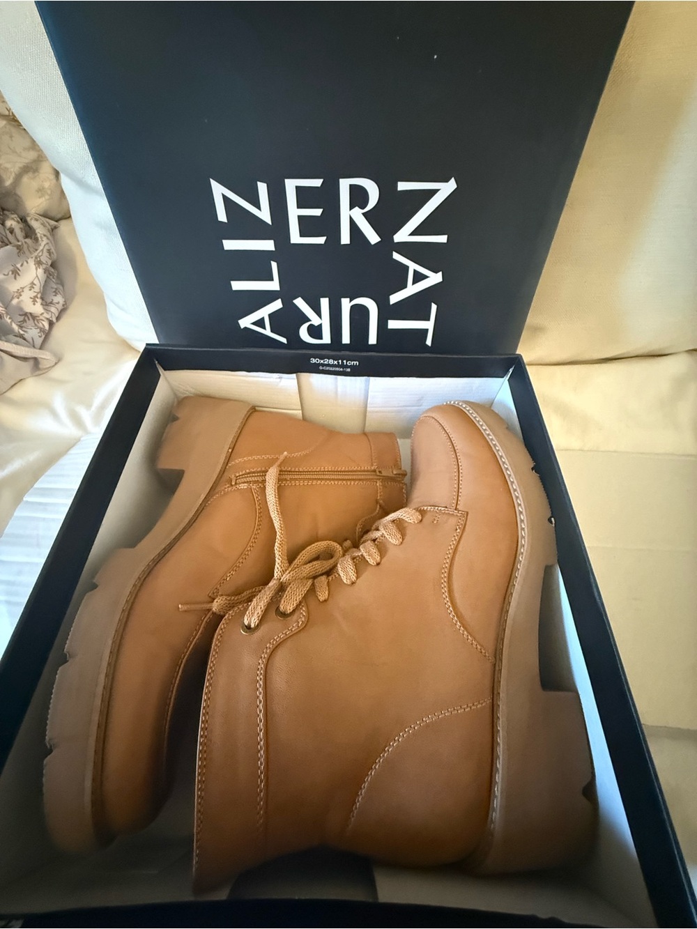 Naturalizer Catherine Lace Up side zipper booties